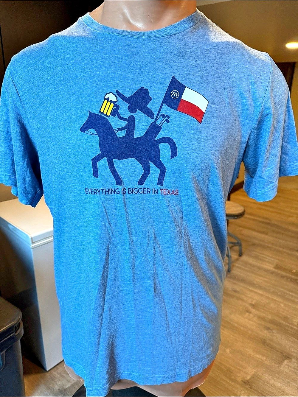 travis, Matthew Texas Graphic Short Sleeve Tee in Blue Like New